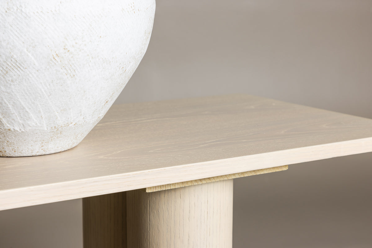 Olivia bänk, vitputsad