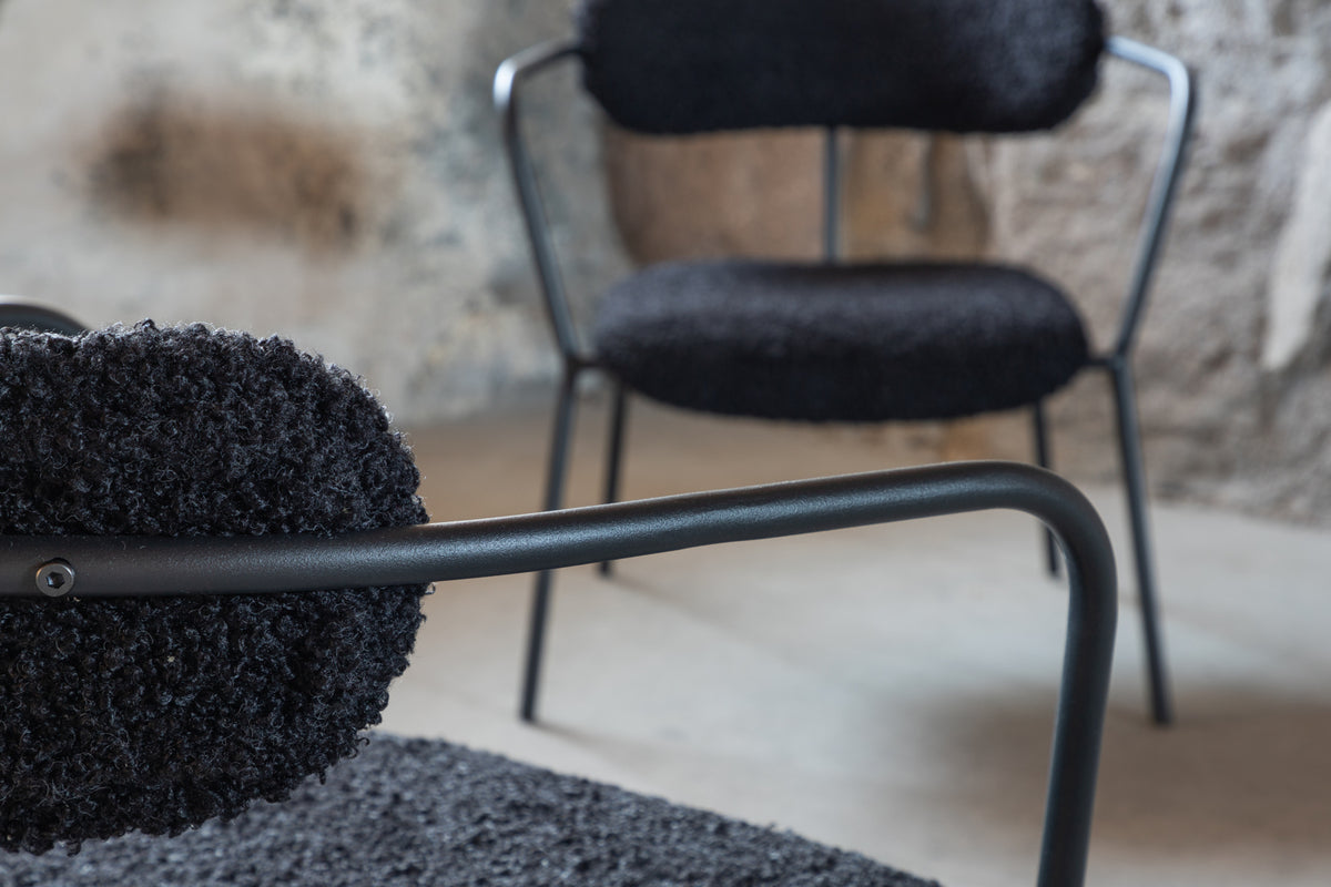 Duffy fåtöljer, svart teddytyg