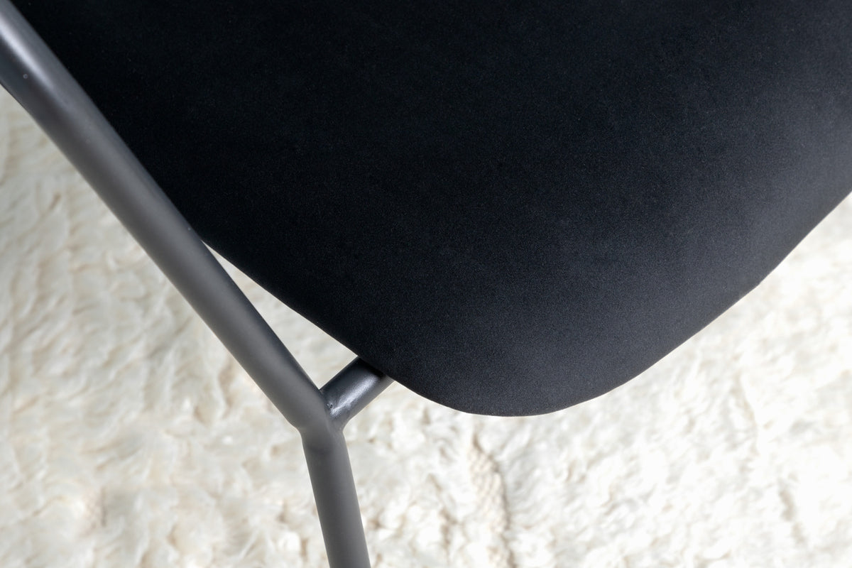 Duffy fåtölj, svart sammet