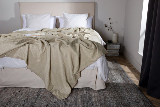Milo överkast i linne 260 x 260 cm, beige