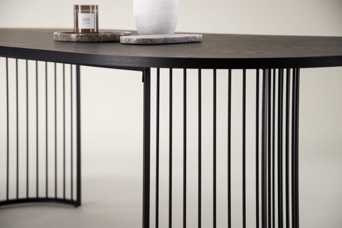 Hamneskär matbord, svart